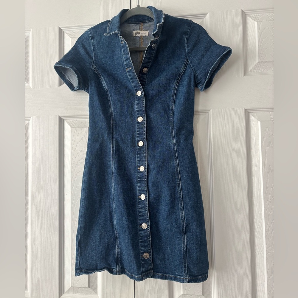 Zara authentic denim by TRF button up dress
Size M
